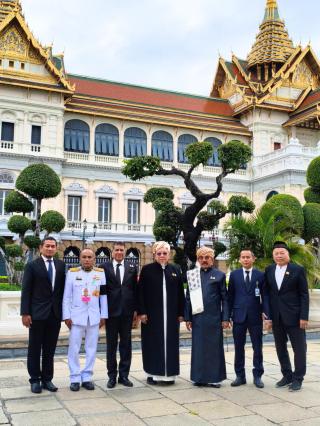 ลงนามถวายความอาลัย สมเด็จพระนางเจ้าสิริกิติ์ พระบรมราชินีนาถ พระบรมราชชนนีพันปีหลวง ณ พระบรมมหาราชวัง